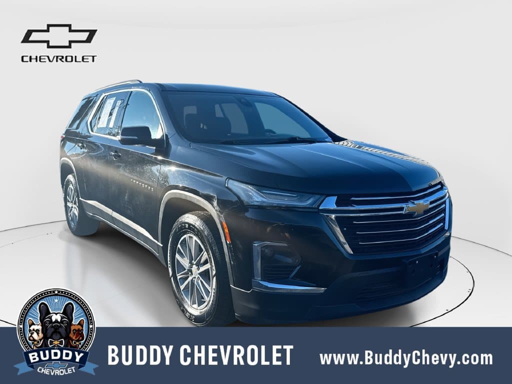 2023 Chevrolet Traverse LT Leather — photo 1 of 36