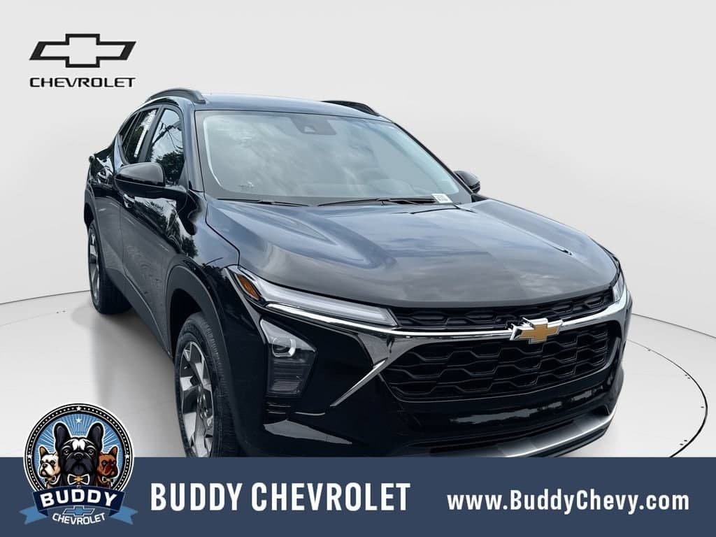 2026 Chevrolet Trax LT — photo 1 of 67