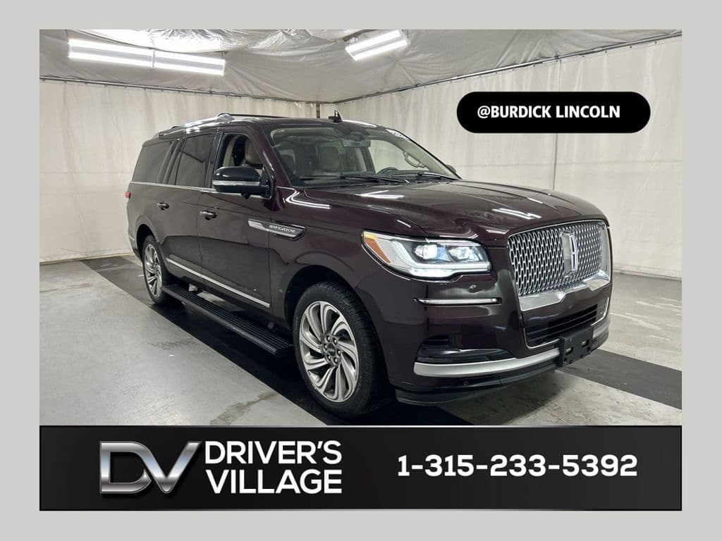 2023 Lincoln Navigator L Reserve — photo 1 of 26