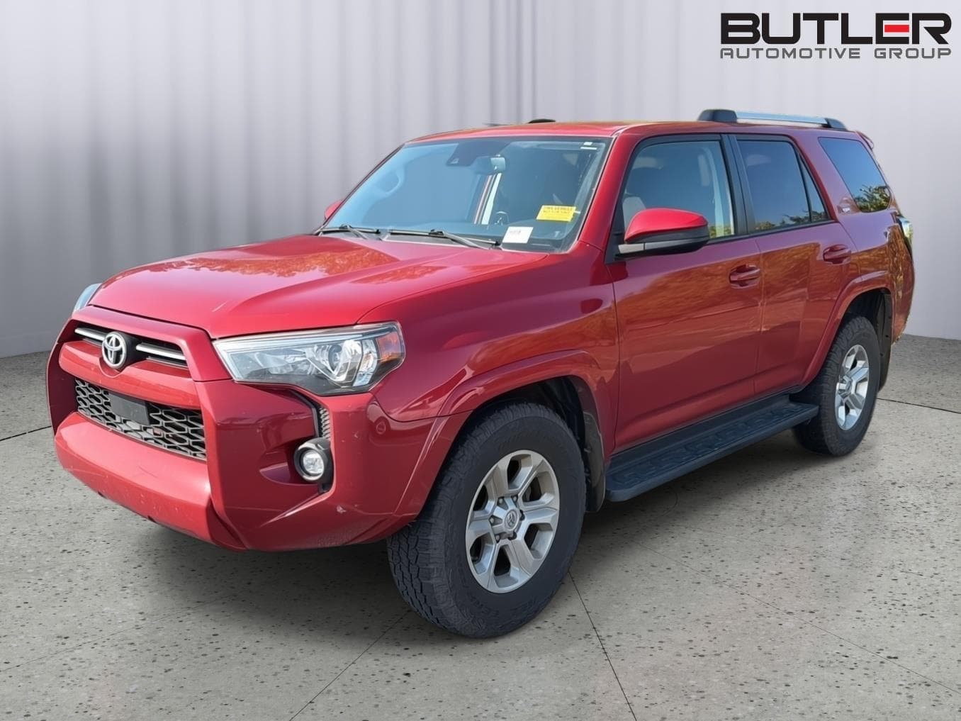 2021 Toyota 4Runner SR5 — photo 1 of 10