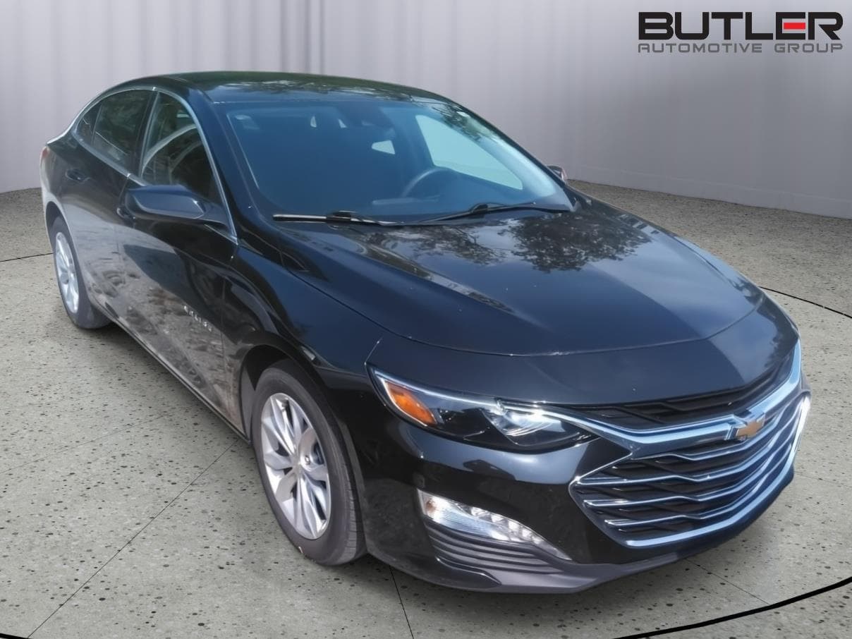2025 Chevrolet Malibu 1LT — photo 1 of 11