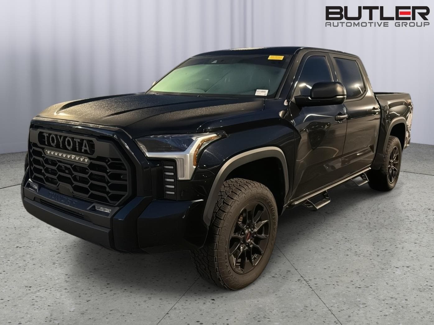 2023 Toyota Tundra 4WD SR5 — photo 1 of 10