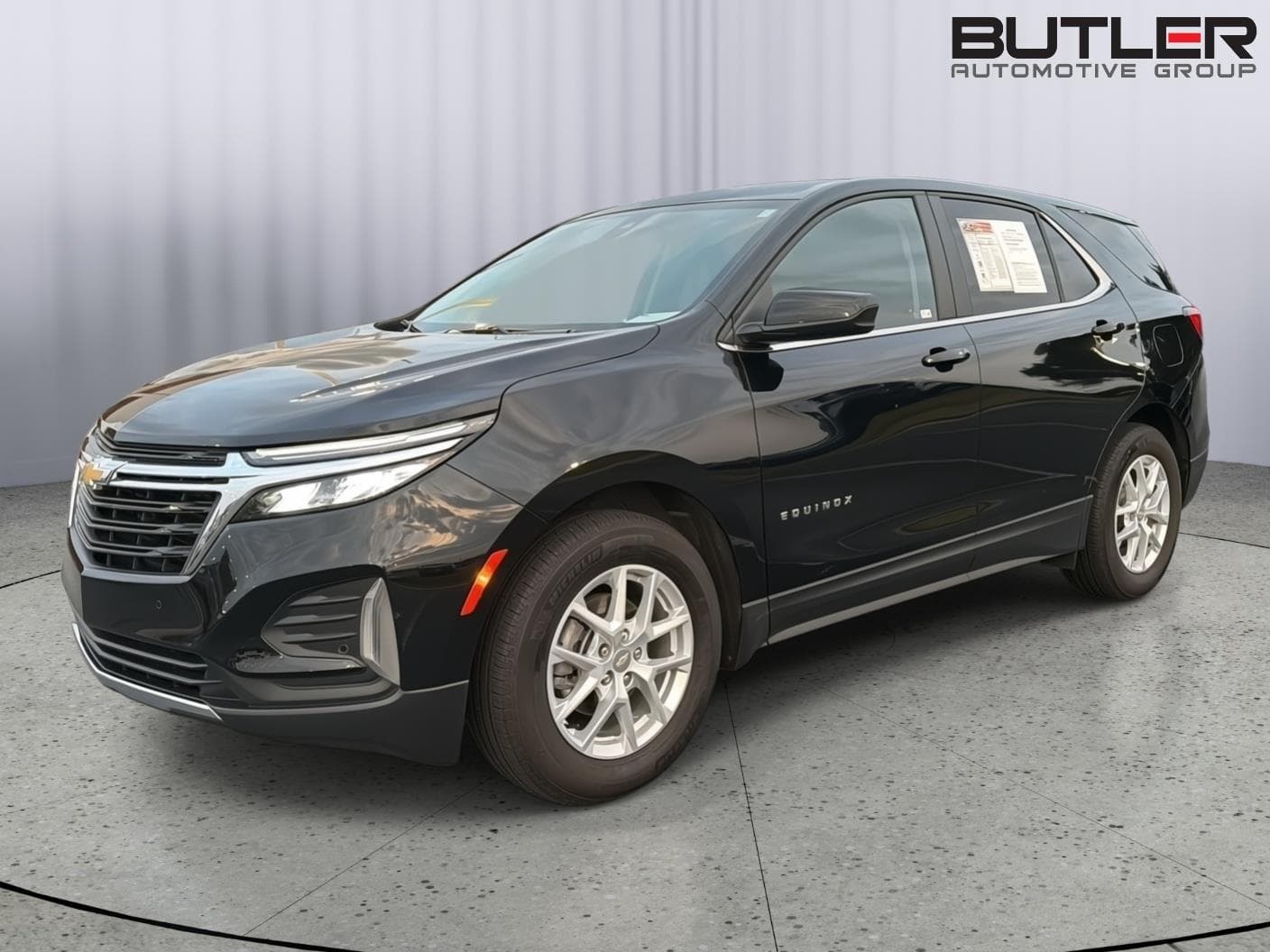 2024 Chevrolet Equinox LT — photo 1 of 40