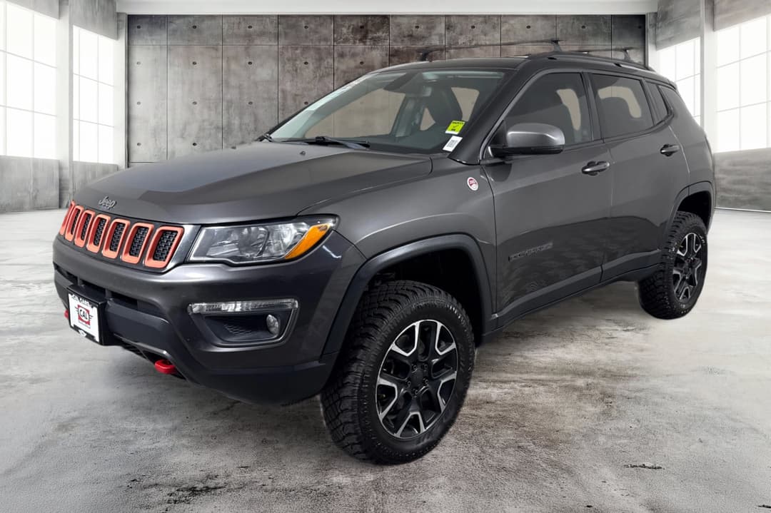 2020 Jeep Compass Trailhawk — photo 1 of 27