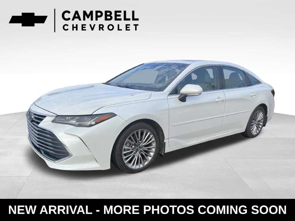 2019 Toyota Avalon XLE — photo 1 of 11