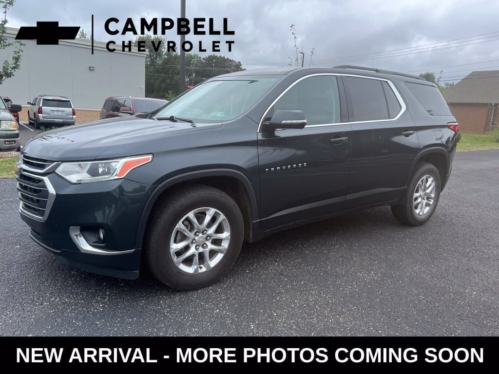 2019 Chevrolet Traverse LT Cloth — photo 1 of 10