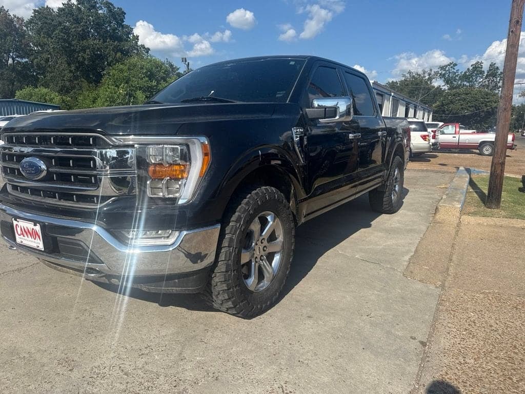 2023 Ford F-150 XL — photo 1 of 7