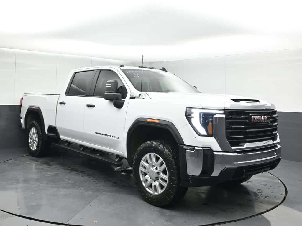 2024 GMC Sierra 2500 HD Pro — photo 1 of 36