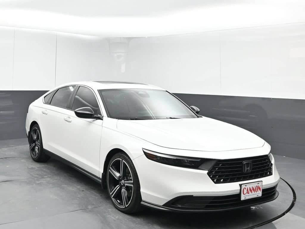 2023 Honda Accord Hybrid Sport — photo 1 of 40
