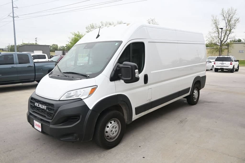 2023 RAM Promaster Cargo Van High Roof — photo 1 of 24