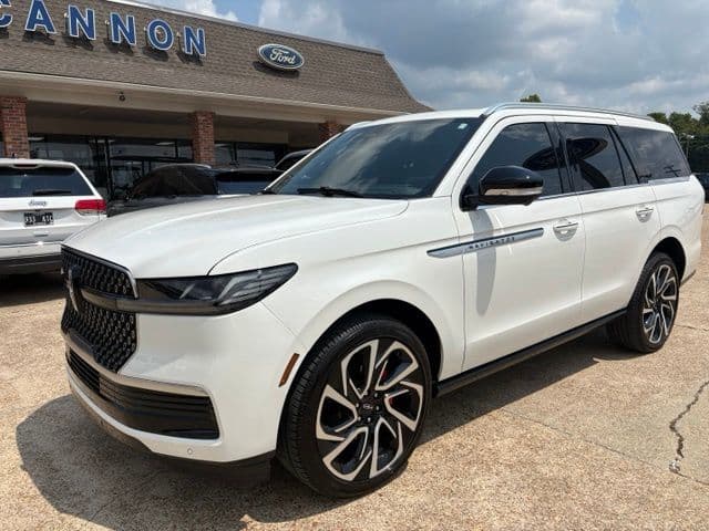 2026 Lincoln Navigator Reserve — photo 1 of 28
