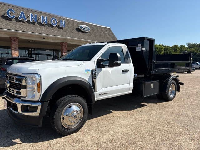 2024 Ford F-550 Chassis Base — photo 1 of 17