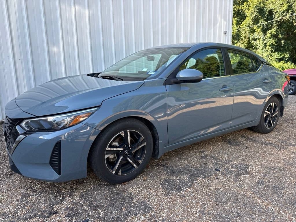 2024 Nissan Sentra SV — photo 1 of 7