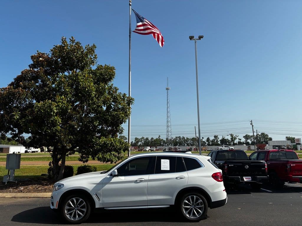 2019 BMW X3 sDrive30i — photo 1 of 20