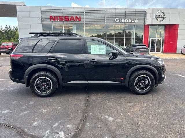 2026 Nissan Pathfinder Rock Creek — photo 1 of 28