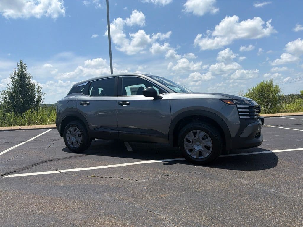 2026 Nissan Kicks S — photo 1 of 25