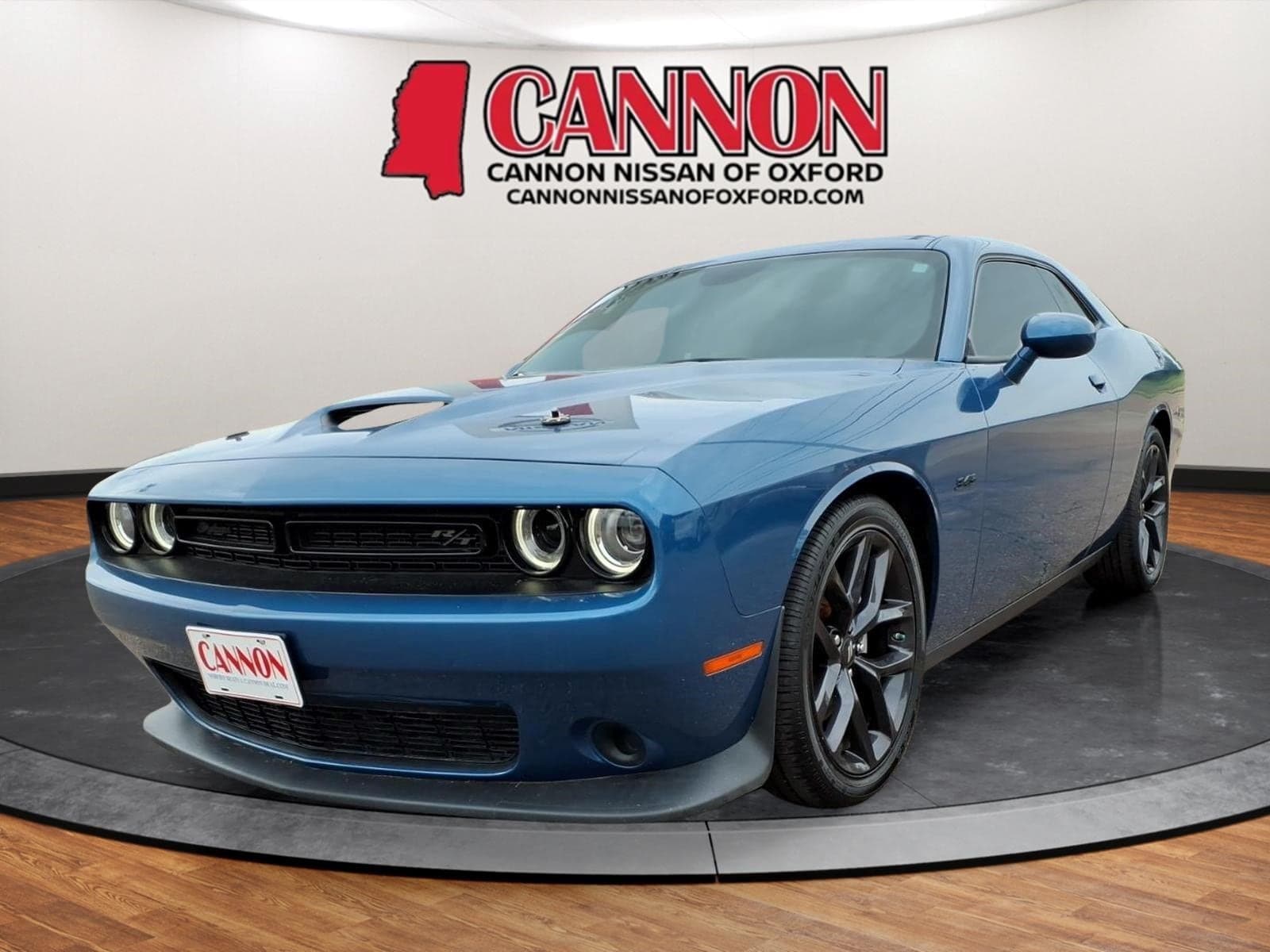 2023 Dodge Challenger R/T — photo 1 of 23