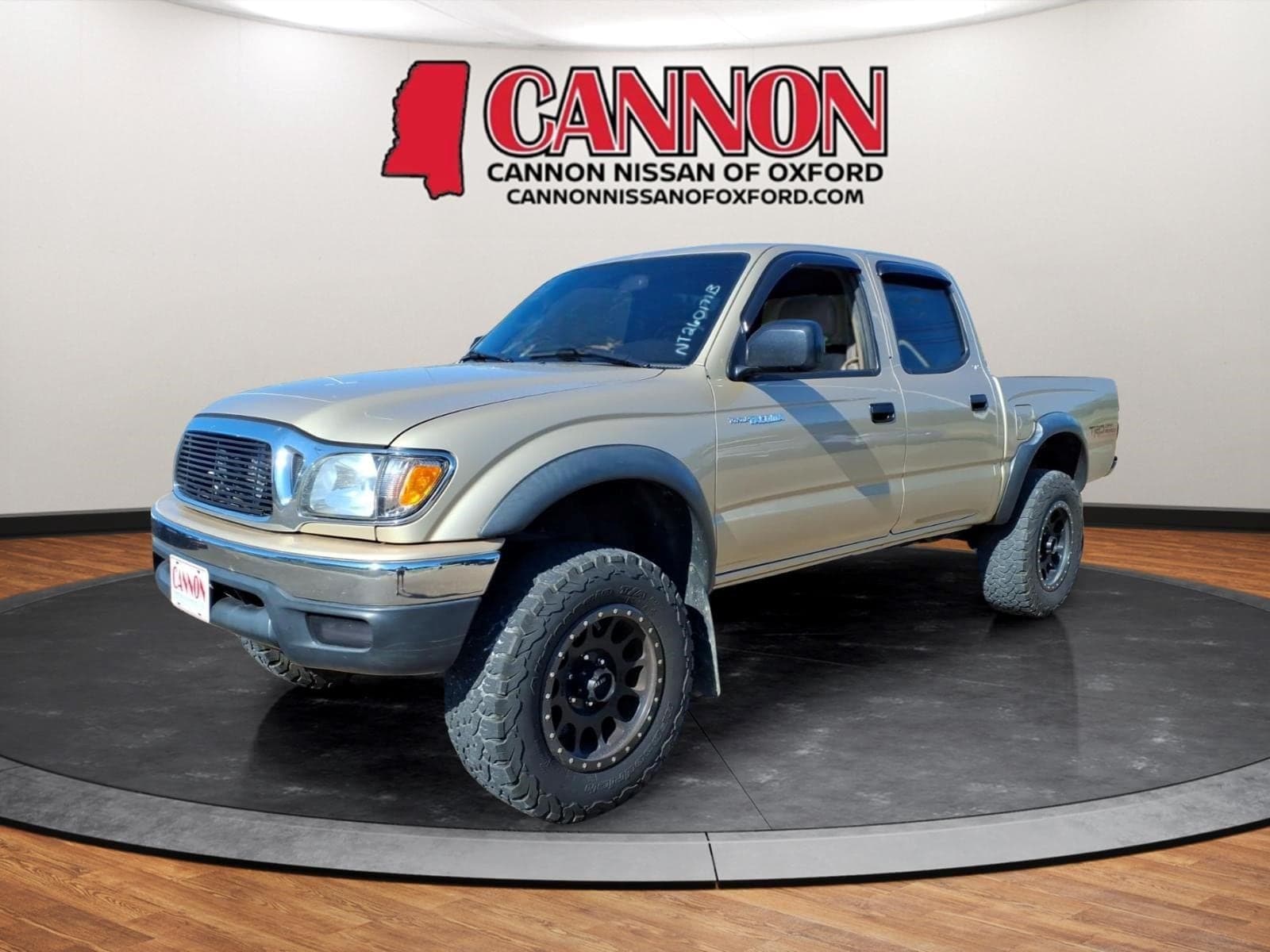 2004 Toyota Tacoma PreRunner V6 — photo 1 of 23