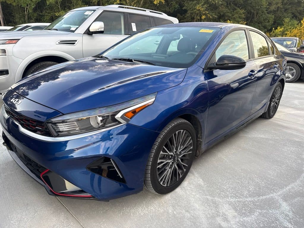 2024 Kia Forte GT-Line — photo 1 of 14