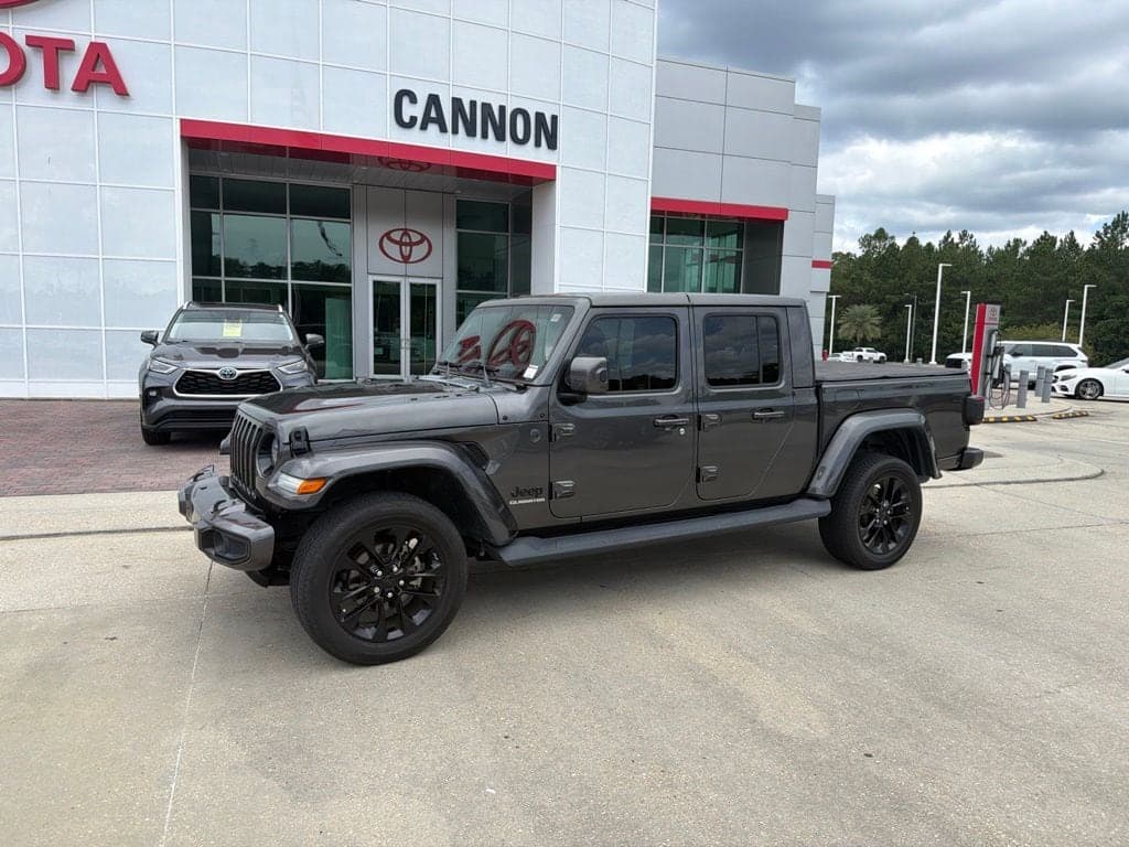 2021 Jeep Gladiator Overland — photo 1 of 6