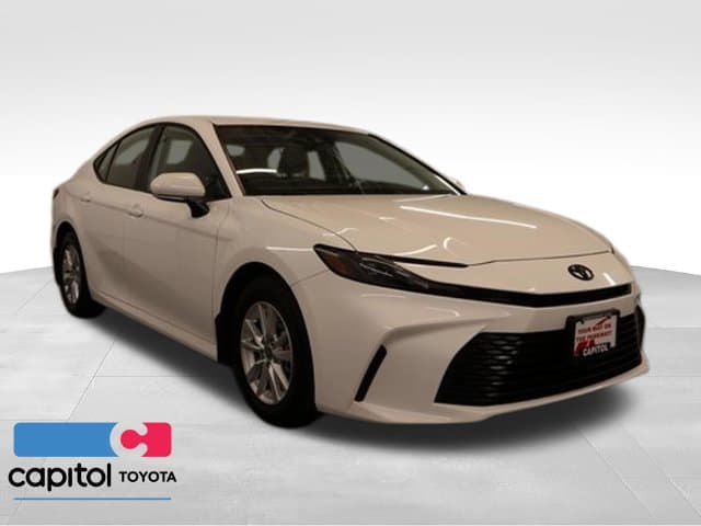 2026 Toyota Camry LE — photo 1 of 31