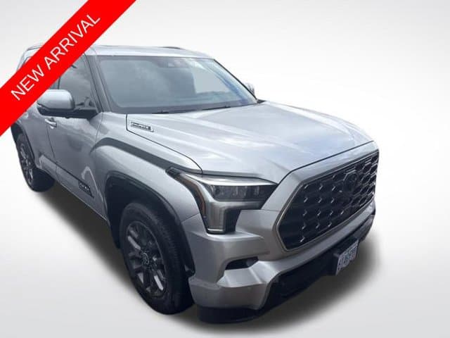 2024 Toyota Sequoia Platinum — photo 1 of 8