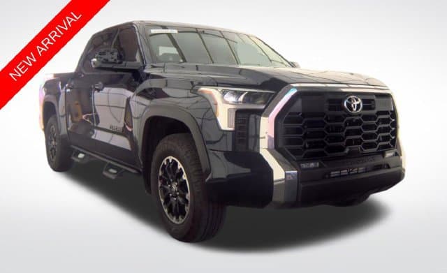 2025 Toyota Tundra 4WD SR5 — photo 1 of 14