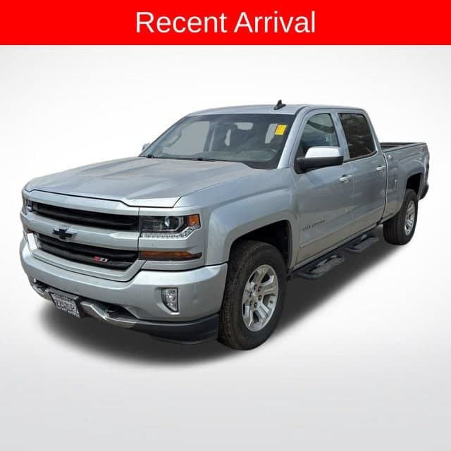 2018 Chevrolet Silverado 1500 LT — photo 1 of 8