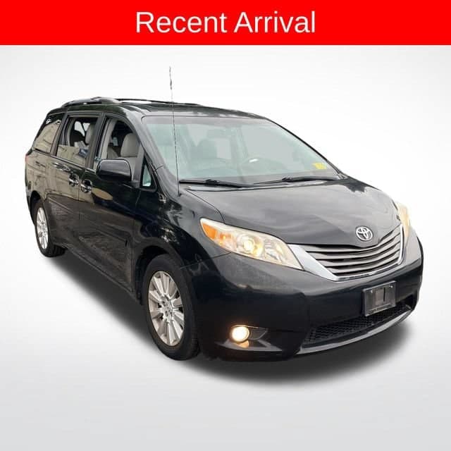 2014 Toyota Sienna Ltd — photo 1 of 8