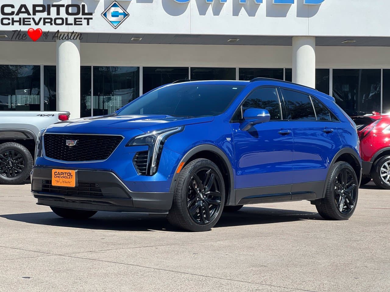2022 Cadillac XT4 FWD Sport — photo 1 of 28