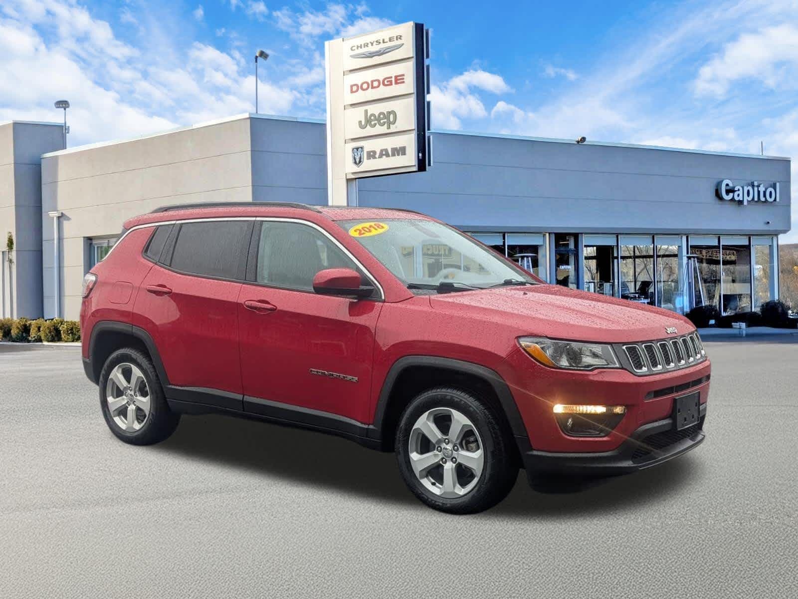 2018 Jeep Compass Latitude — photo 1 of 32