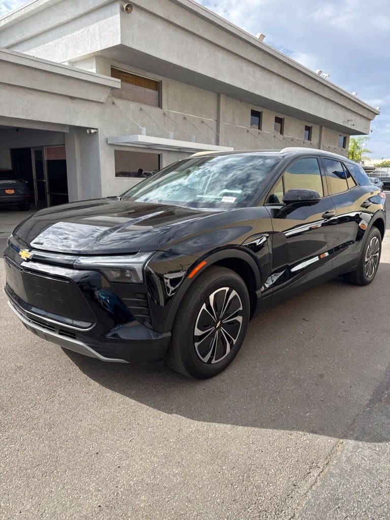 2024 Chevrolet Blazer EV eAWD LT — photo 1 of 36