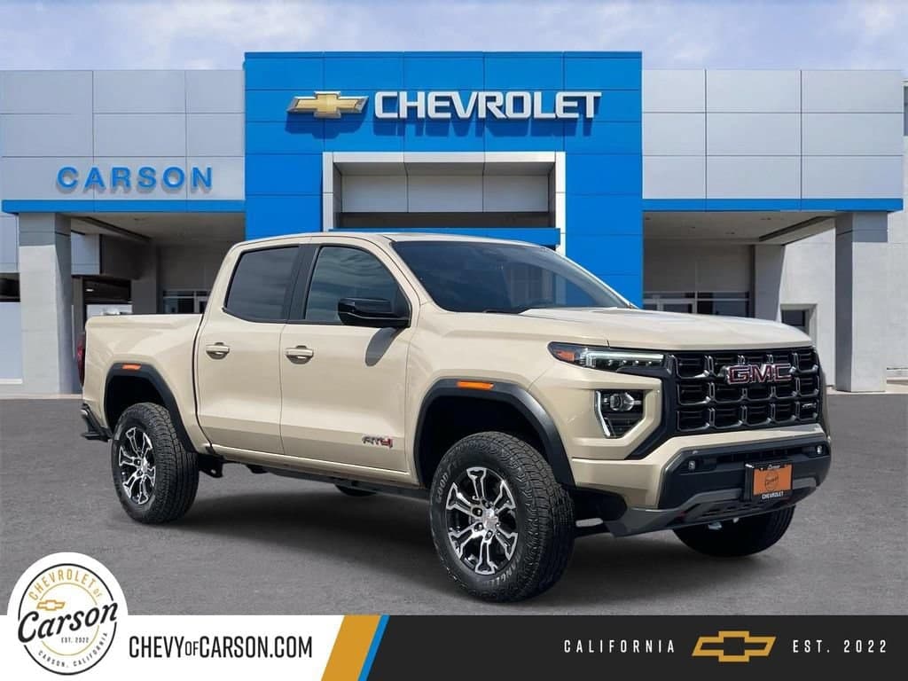 2024 GMC Canyon AT4 — photo 1 of 30