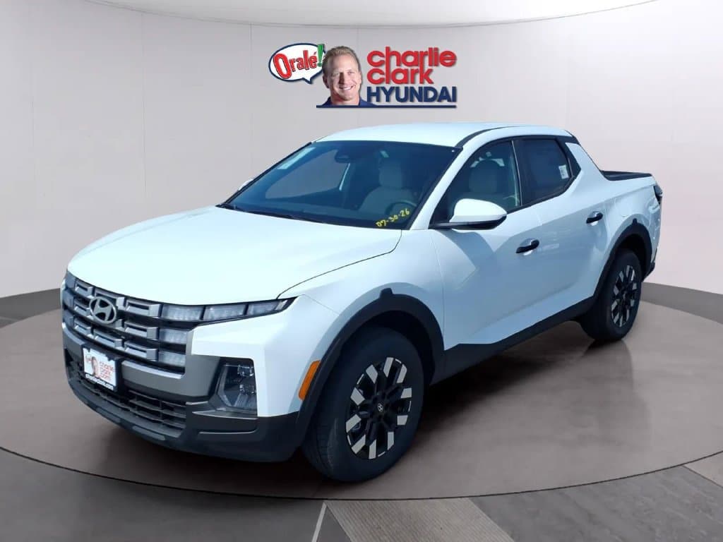 2027 Hyundai Santa Cruz SE — photo 1 of 15
