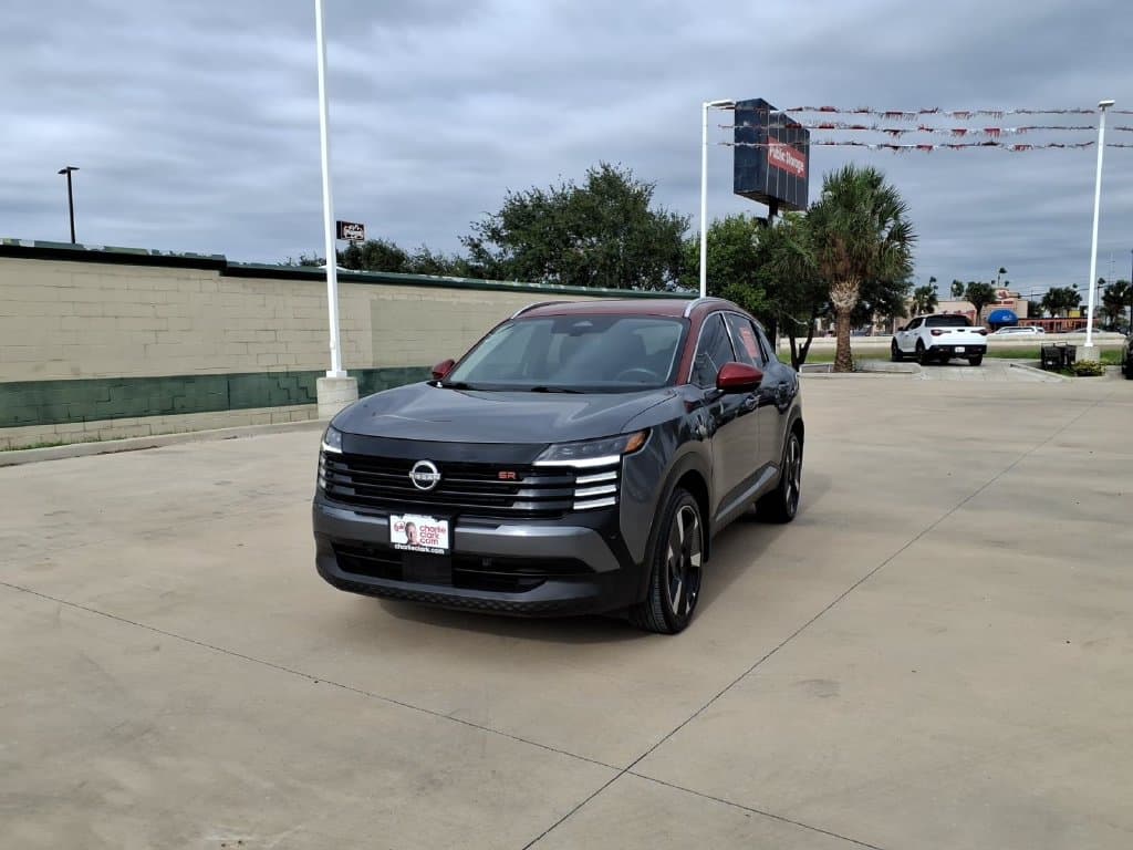 2025 Nissan Kicks SR — photo 1 of 20