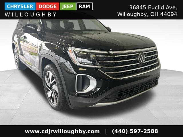 2024 Volkswagen Atlas 2.0T SE w/Technology — photo 1 of 40
