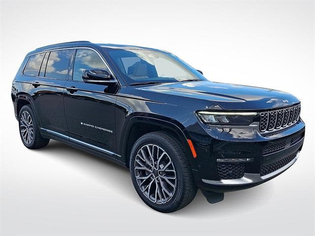 2024 Jeep Grand Cherokee L Summit Reserve — photo 1 of 35