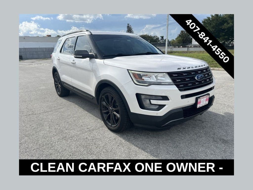 2017 Ford Explorer XLT — photo 1 of 14
