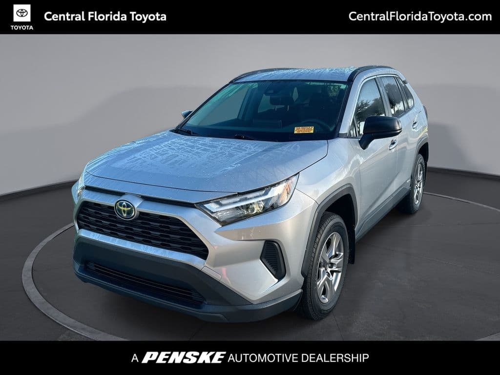 2024 Toyota RAV4 Hybrid LE — photo 1 of 32