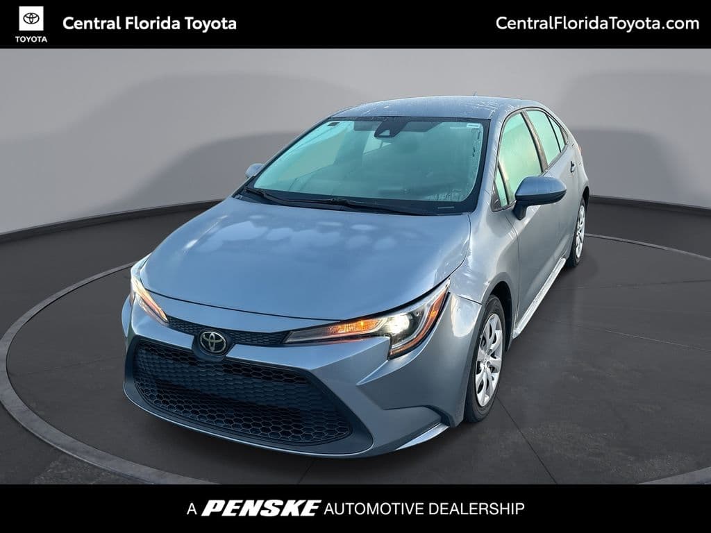 2022 Toyota Corolla LE — photo 1 of 30
