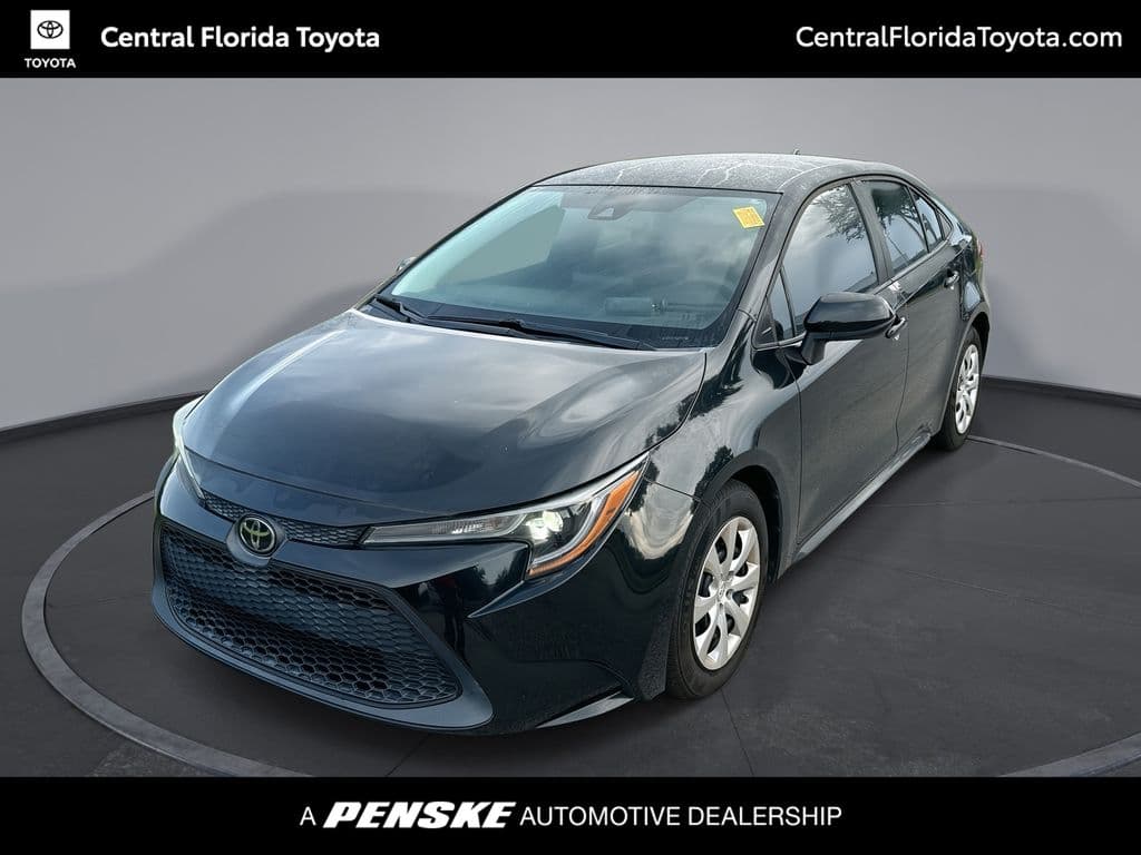 2022 Toyota Corolla LE — photo 1 of 31