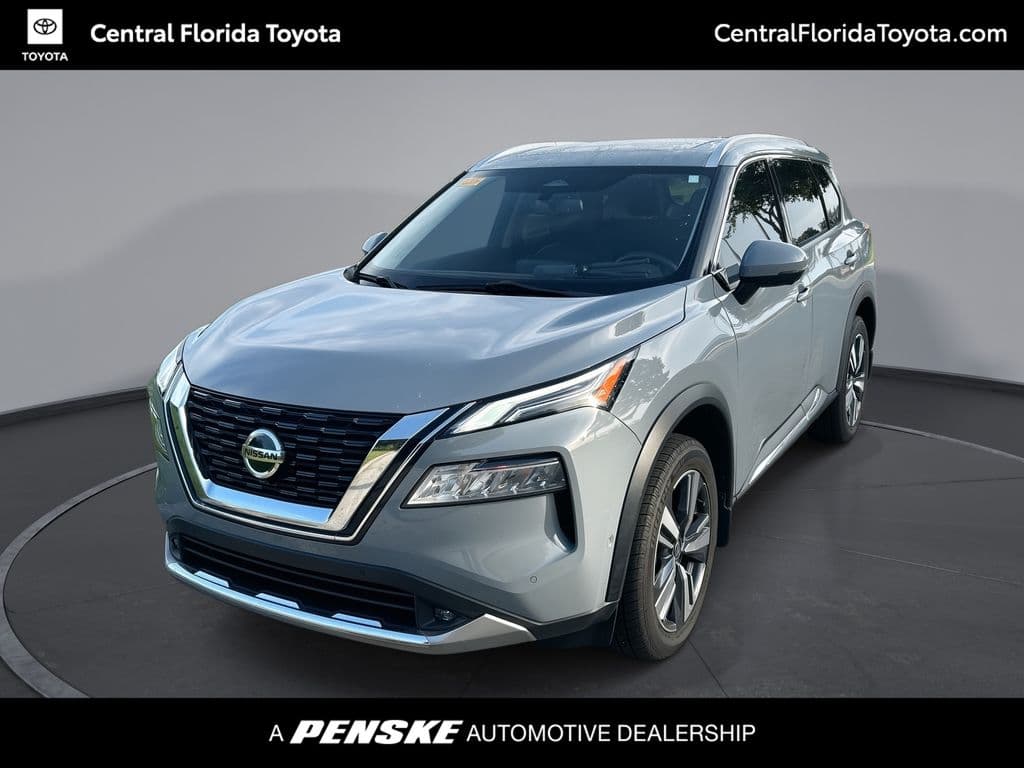 2021 Nissan Rogue Platinum — photo 1 of 37