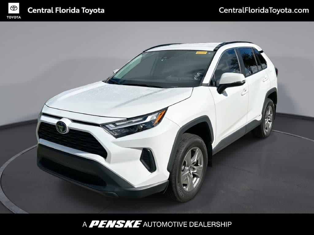 2024 Toyota RAV4 Base — photo 1 of 35