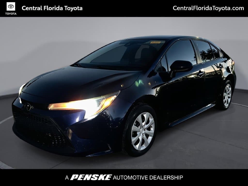 2022 Toyota Corolla LE — photo 1 of 31