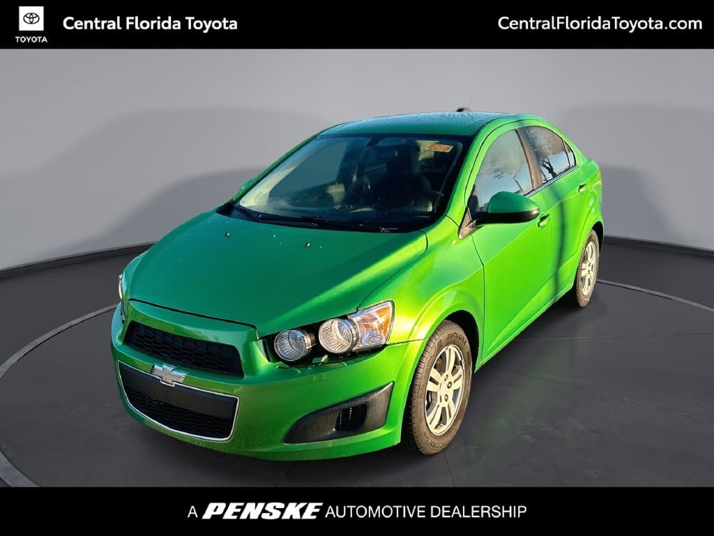 2015 Chevrolet Sonic LT — photo 1 of 28