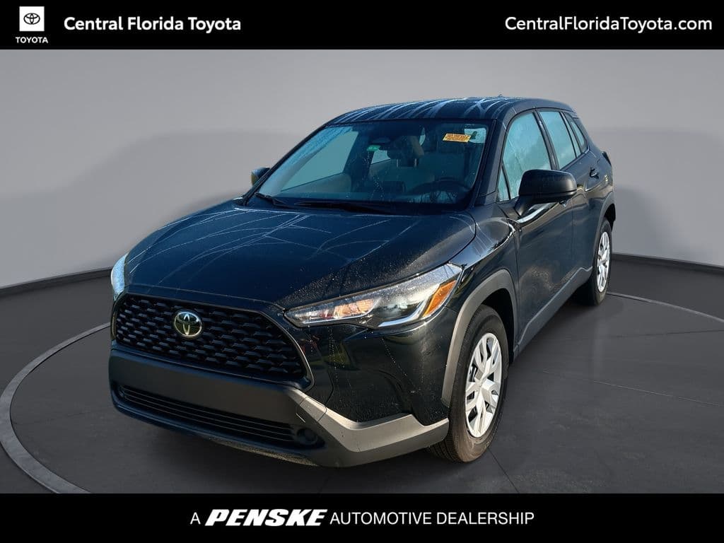 2024 Toyota Corolla Cross L — photo 1 of 31