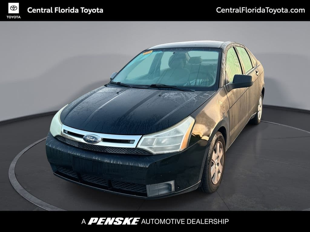 2010 Ford Focus S — photo 1 of 24
