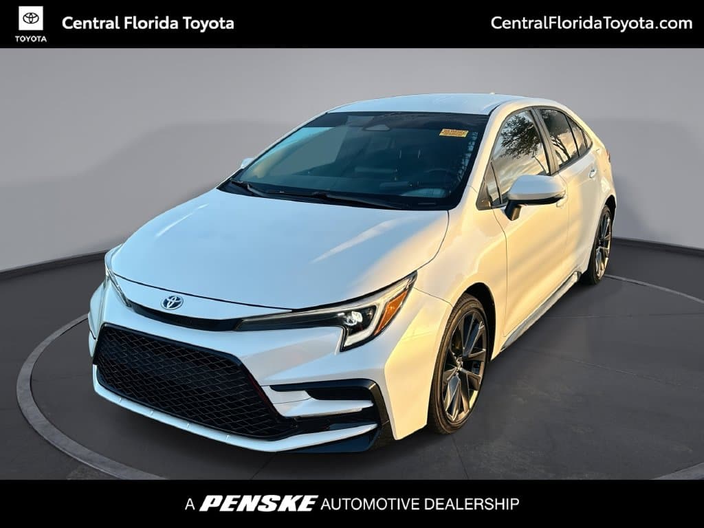 2025 Toyota Corolla Hybrid SE — photo 1 of 34