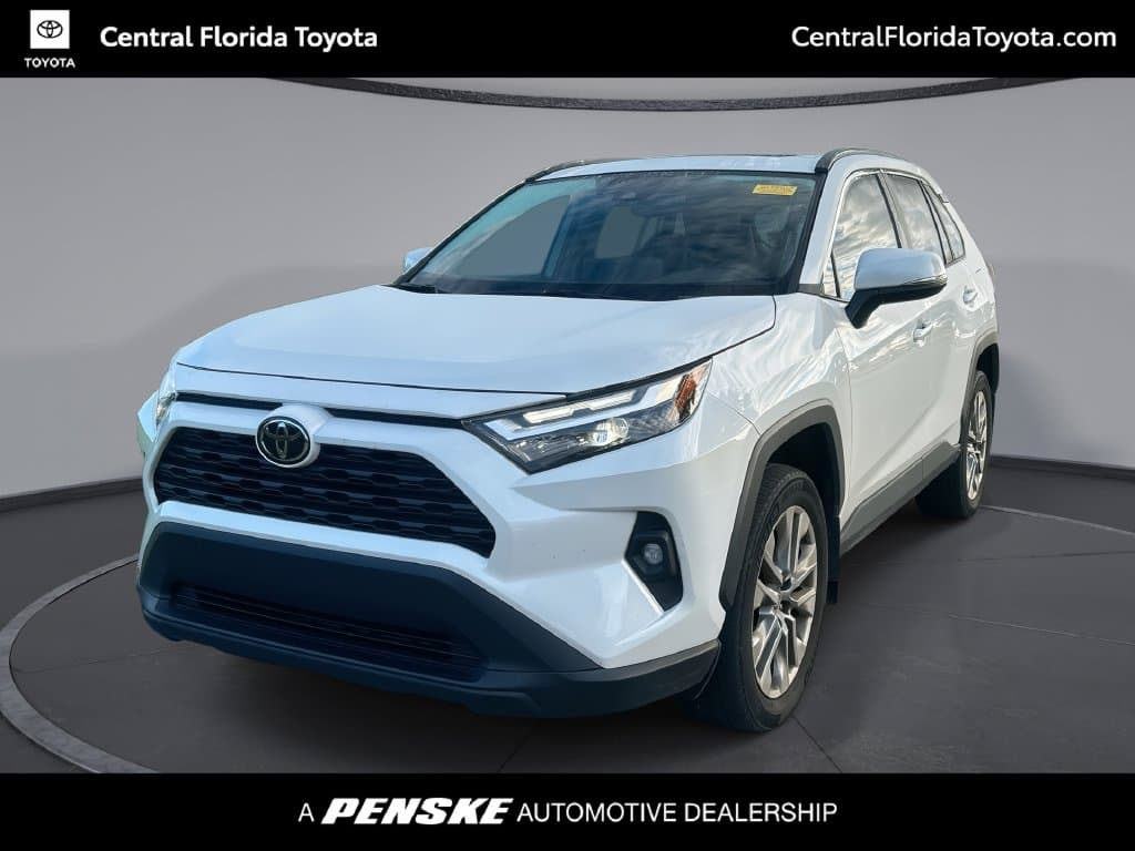 2024 Toyota RAV4 XLE Premium — photo 1 of 34