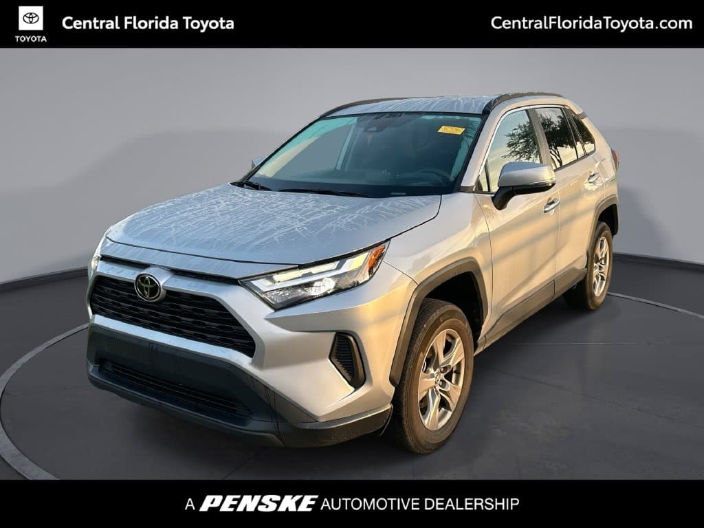 2023 Toyota RAV4 XLE — photo 1 of 34